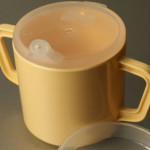 Cream 2 Handle Beaker with 2 Lids