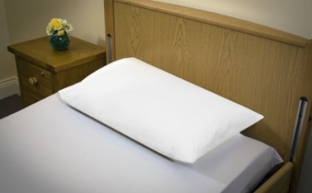Wipe Clean CREAM  Pillow W/R MRSA Resistant